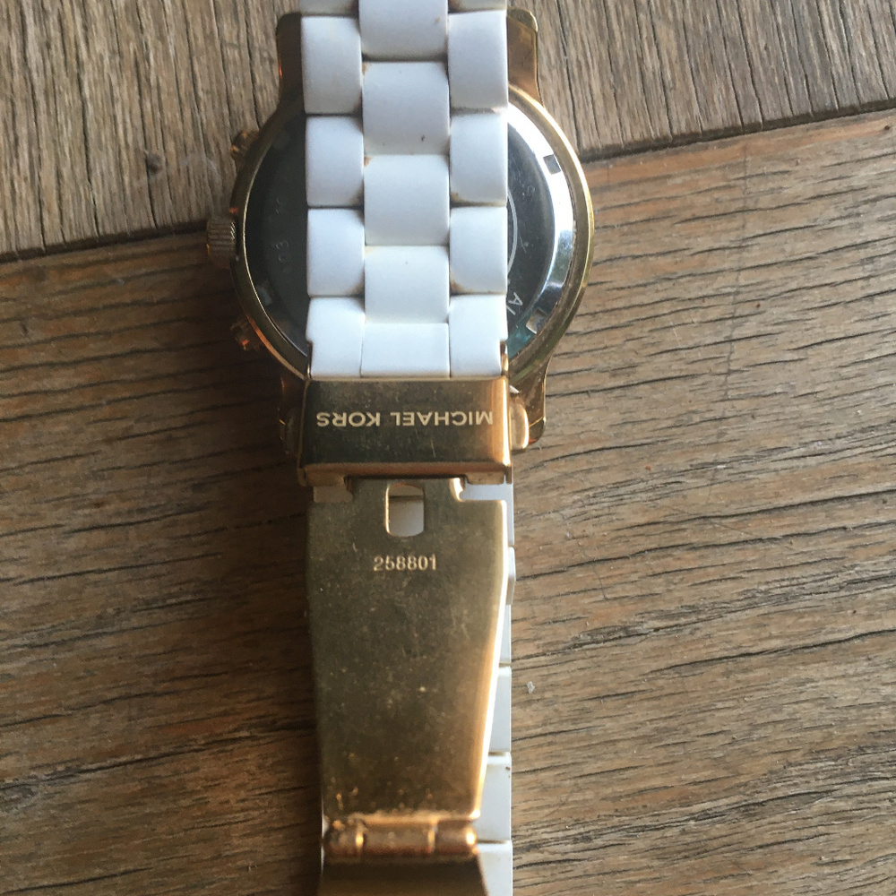 Michael Kors Womens Watch - Picture 4 of 5